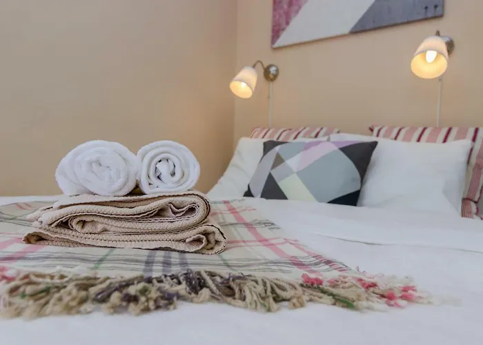 Old Town Apartment *